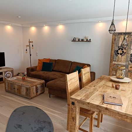 Große Auszeit Eifel mit Sauna, Kamin und Terrasse Nettersheim Exterior foto