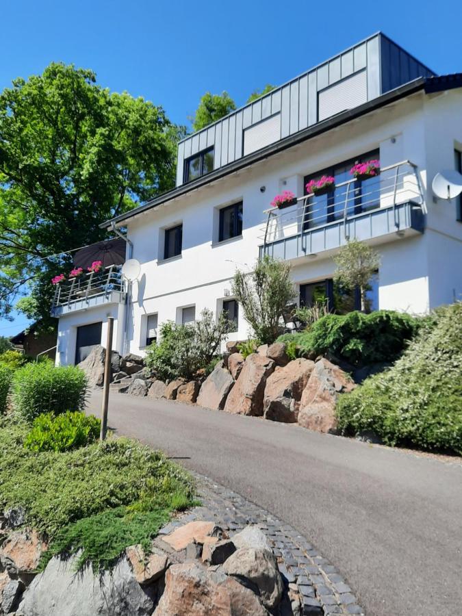 Große Auszeit Eifel mit Sauna, Kamin und Terrasse Nettersheim Exterior foto