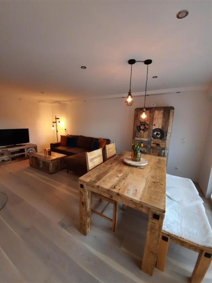 Große Auszeit Eifel mit Sauna, Kamin und Terrasse Nettersheim Exterior foto