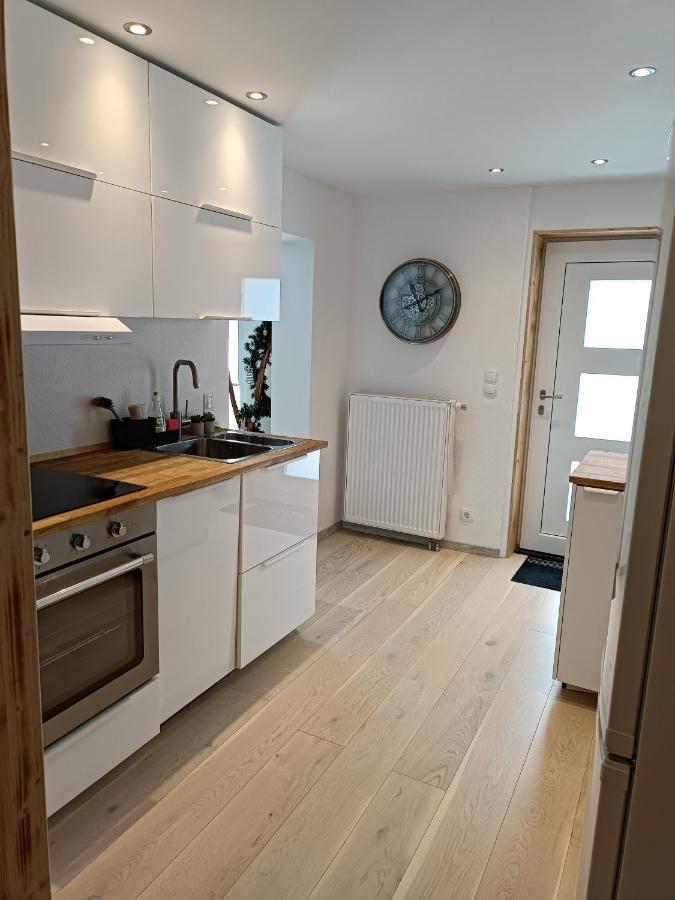 Große Auszeit Eifel mit Sauna, Kamin und Terrasse Nettersheim Exterior foto